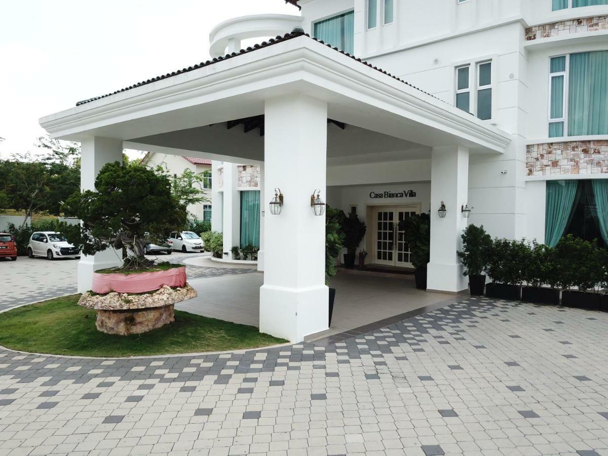 Casa Bianca Hotell Kluang Exteriör bild